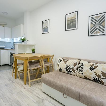 Belgrade Renting Down Apartment المظهر الخارجي الصورة
